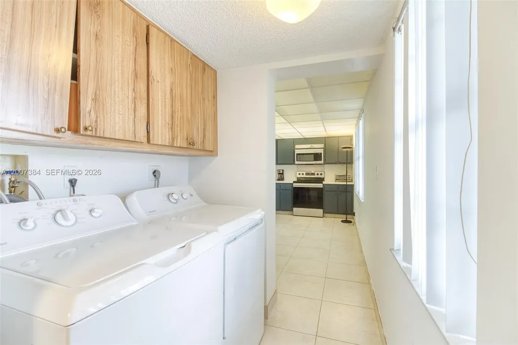 4015 W Palm Aire Drive Pompano Beach FL 33069
