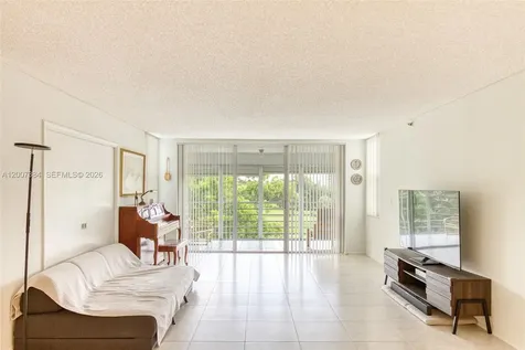 4015 W Palm Aire Drive Pompano Beach FL 33069