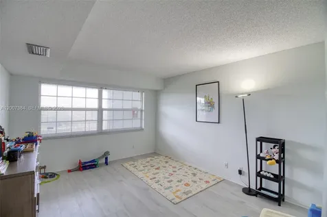 4015 W Palm Aire Drive Pompano Beach FL 33069