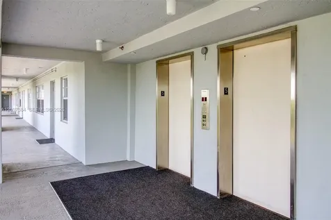 4015 W Palm Aire Drive Pompano Beach FL 33069
