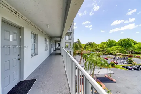 4015 W Palm Aire Drive Pompano Beach FL 33069