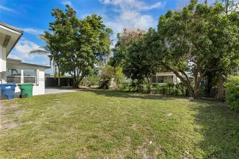 7970 NW 176th Street Hialeah FL 33015