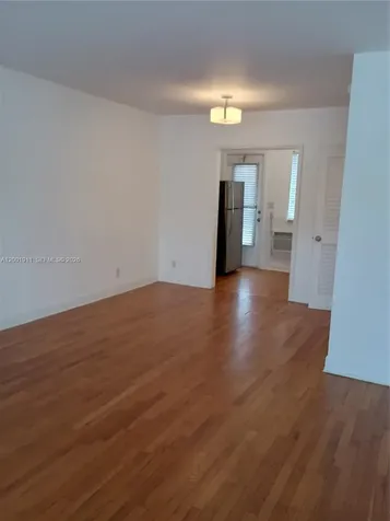 535 74 Miami Beach FL 33141