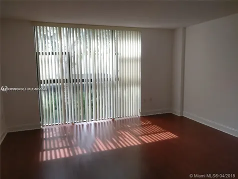 20515 E Country Club Drive Aventura FL 33180