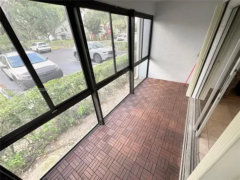 2769 S Oakland Forest Drive Oakland Park FL 33309