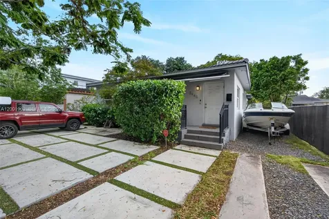 2940 SW 25th Terrace Miami FL 33133