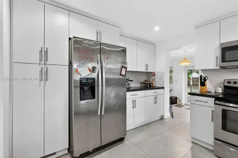 2940 SW 25th Terrace Miami FL 33133