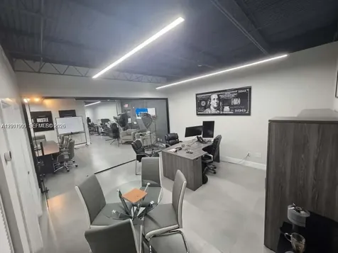 2429 Davie Boulevard Fort Lauderdale FL 33312