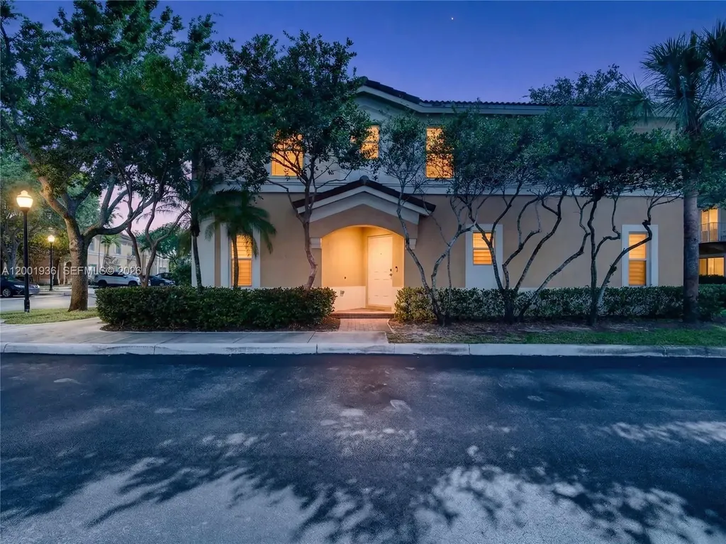 3004 SW 129th Way Miramar FL 33027