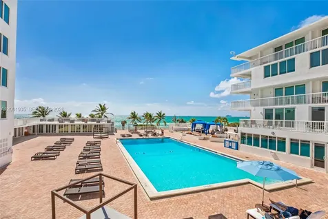 5401 Collins Avenue Miami Beach FL 33140