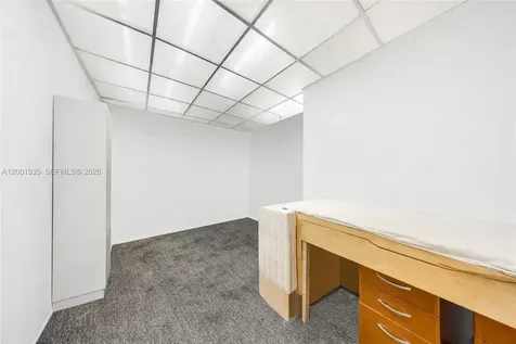 5401 Collins Avenue Miami Beach FL 33140
