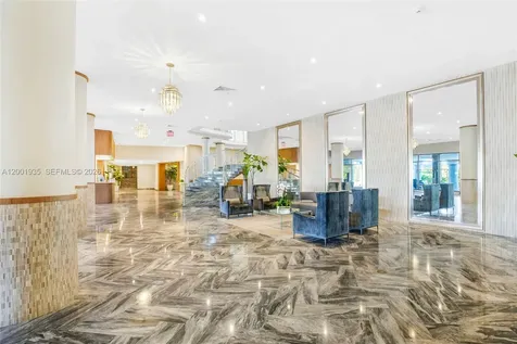 5401 Collins Avenue Miami Beach FL 33140