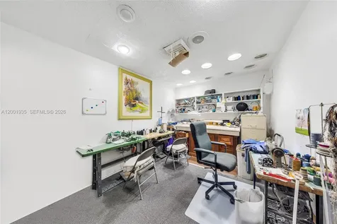 5401 Collins Avenue Miami Beach FL 33140