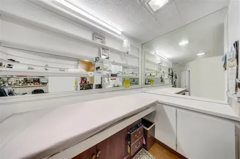 5401 Collins Avenue Miami Beach FL 33140