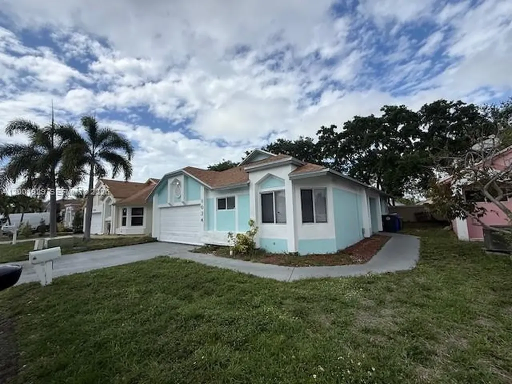 1034 W Jasmine Lane North Lauderdale FL 33068