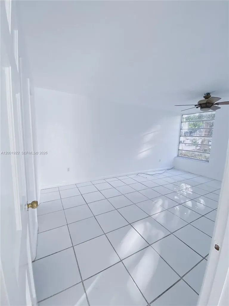 870 NW 87th Avenue Miami FL 33172