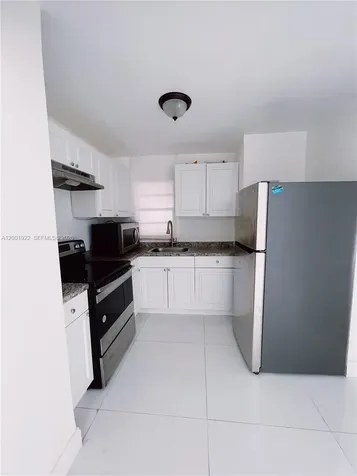 870 NW 87th Avenue Miami FL 33172