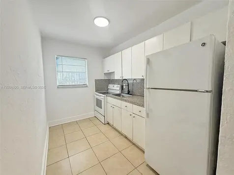 220 NW 11th Terrace Miami FL 33136