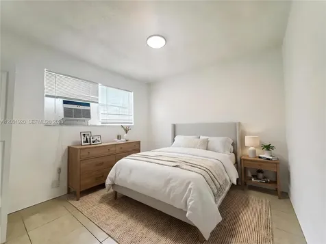 220 NW 11th Terrace Miami FL 33136