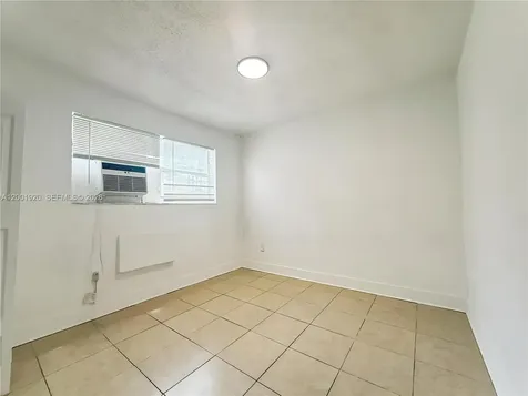 220 NW 11th Terrace Miami FL 33136