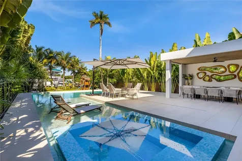707 NE 77th Street Miami FL 33138