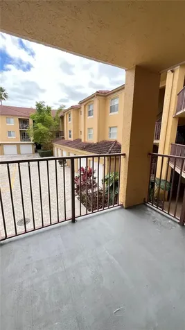 771 N Pine Island Road Plantation FL 33324