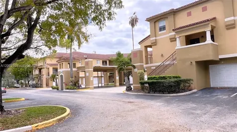 771 N Pine Island Road Plantation FL 33324