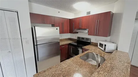 771 N Pine Island Road Plantation FL 33324