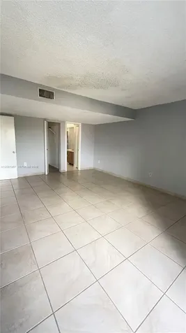 9375 Fontainebleau Boulevard Miami FL 33172