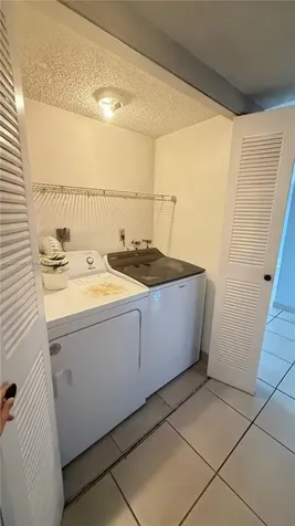 9375 Fontainebleau Boulevard Miami FL 33172