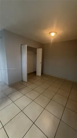 9375 Fontainebleau Boulevard Miami FL 33172