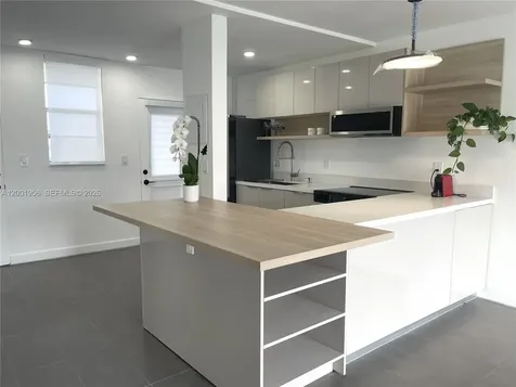 2861 Leonard Drive Aventura FL 33160