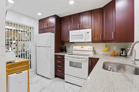 2225 SW 15th Street Deerfield Beach FL 33442