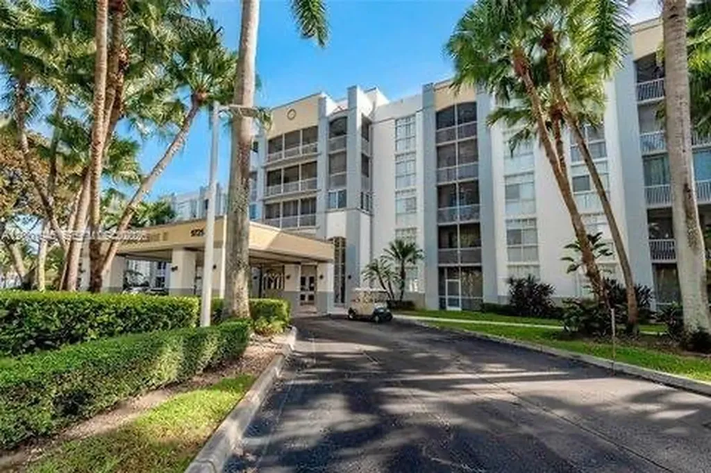 9725 NW 52nd Street Doral FL 33178