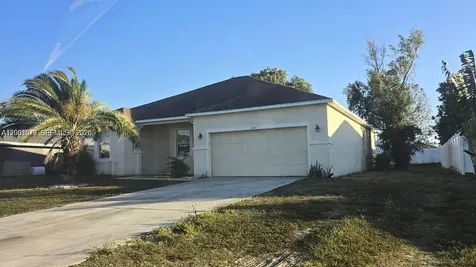 1010 SW Dubuque Avenue Port St. Lucie FL 34983