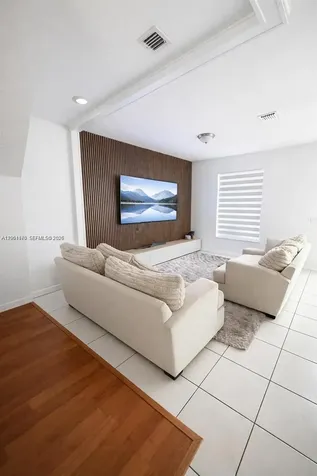 5724 NW 112th Place Doral FL 33178