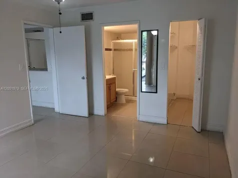 7125 NW 186th Street Hialeah FL 33015