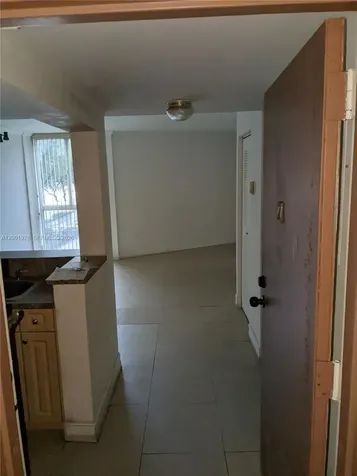 7125 NW 186th Street Hialeah FL 33015