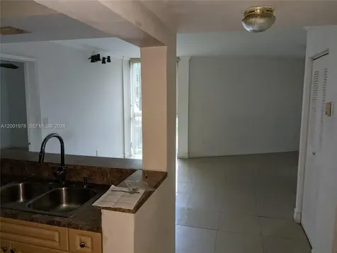 7125 NW 186th Street Hialeah FL 33015