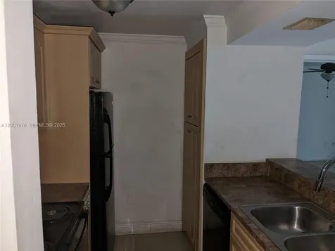 7125 NW 186th Street Hialeah FL 33015