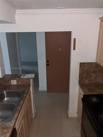 7125 NW 186th Street Hialeah FL 33015