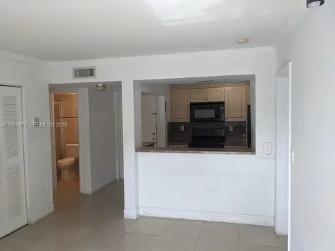 7125 NW 186th Street Hialeah FL 33015