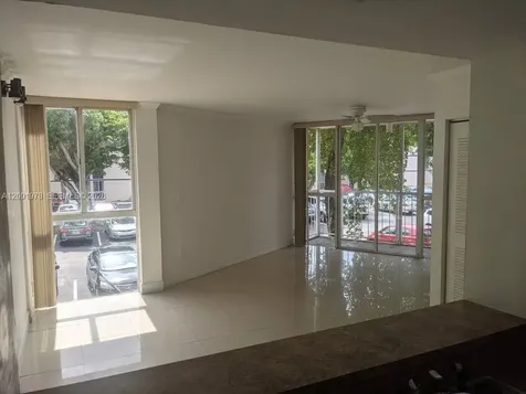 7125 NW 186th Street Hialeah FL 33015