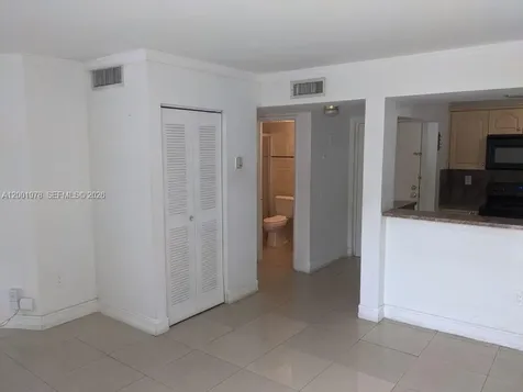 7125 NW 186th Street Hialeah FL 33015