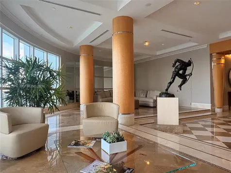 848 Brickell Key Drive Miami FL 33131