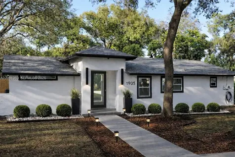 1905 S Village Avenue Tampa FL 33612