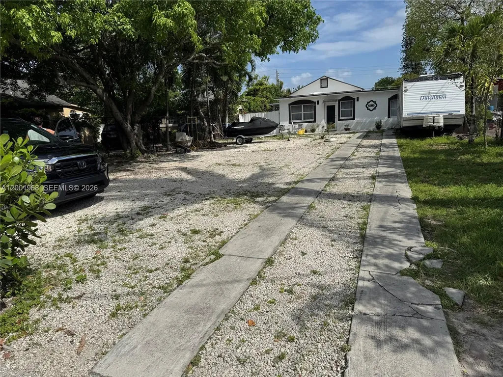 3175 NW 27th Street Miami FL 33142