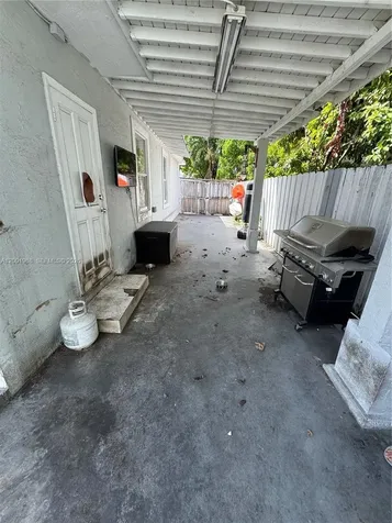 3175 NW 27th Street Miami FL 33142