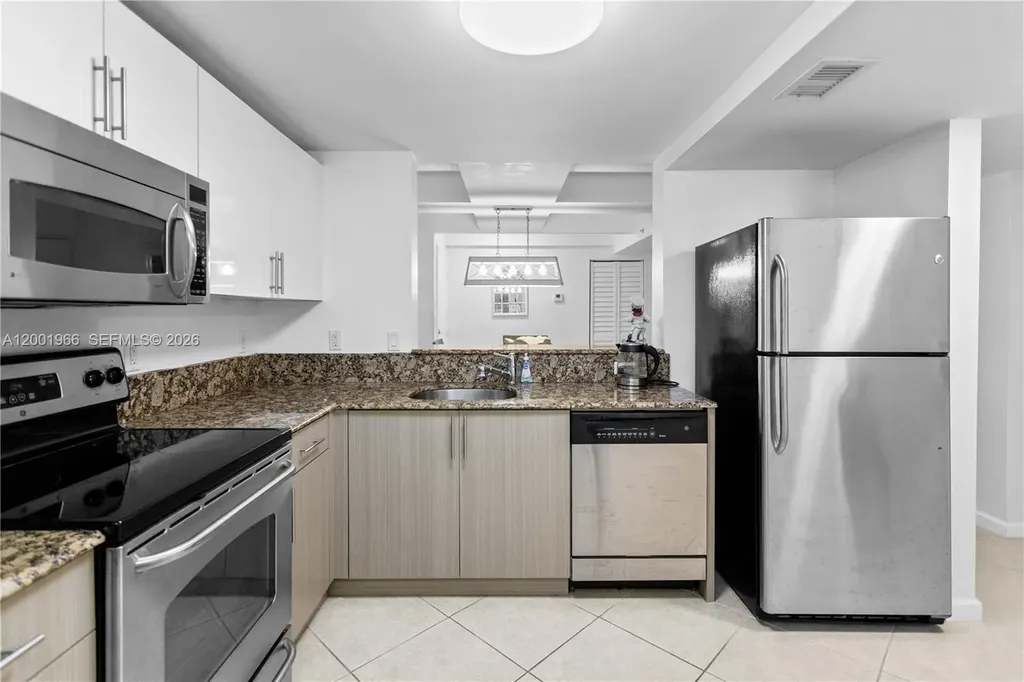 519 E Sheridan Street Dania Beach FL 33004