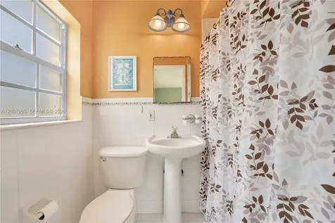 6895 SW 16th Street Miami FL 33155